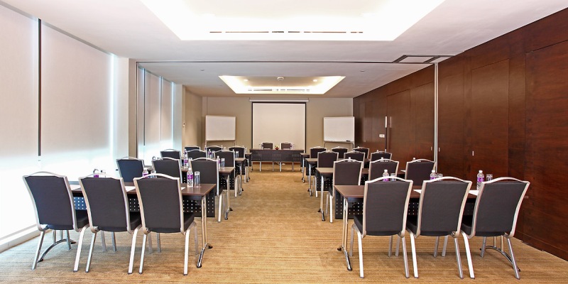 Modern Conference Rooms - Meeting Classroom  