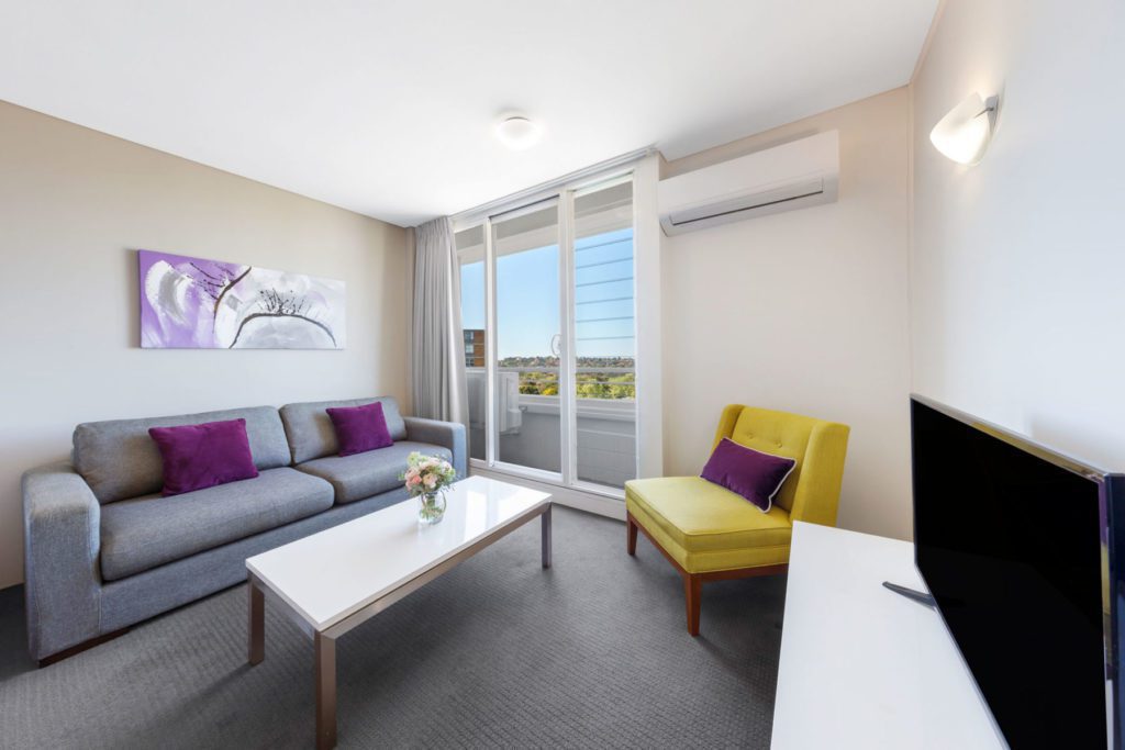 Park Regis Concierge Apartments - One Bedroom Living Area Harbour side