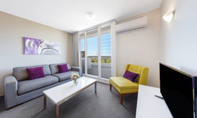 Park Regis Concierge Apartments - One Bedroom Living Area Harbour side